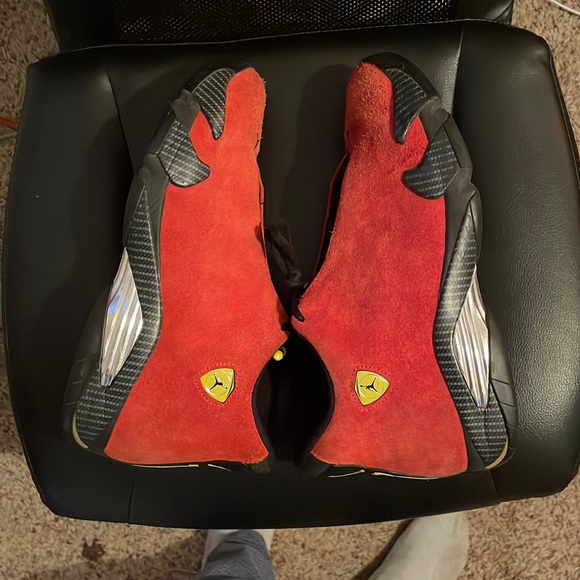 Ferrari 14s